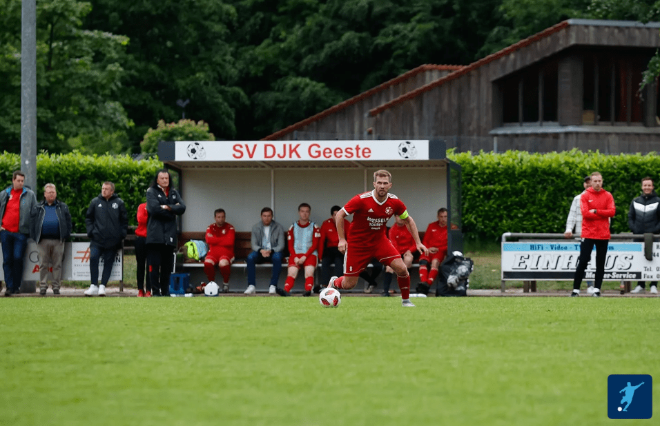 Tobias Christoph legt seine Ämter nieder
